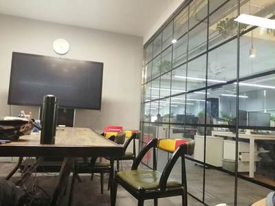 大數(shù)據(jù)與物聯(lián)網(wǎng)學(xué)院 引領(lǐng)重慶網(wǎng)絡(luò)技術(shù)服務(wù)的創(chuàng)新實(shí)踐